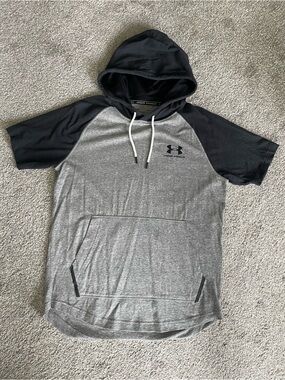 Under Armour Men's Short-Sleeve Hooded Tee - Gray and Black